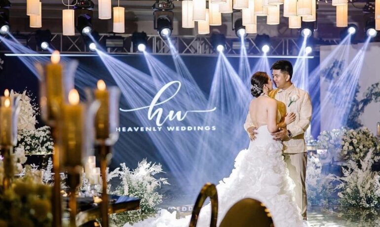 CJ Mobile Professional Lights + Audio