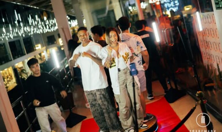 Glam Up Booths & Beyond