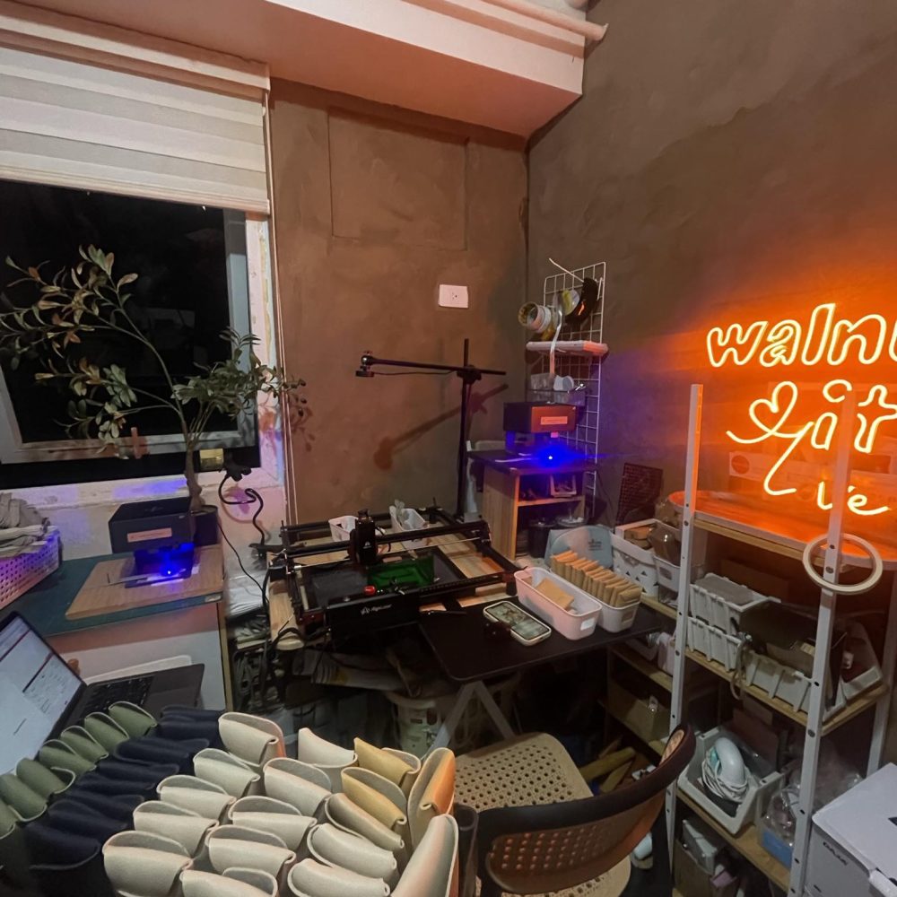 Wallnut with Love (4)